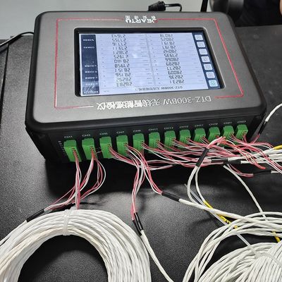 Misuratore di temperatura e umidità con sonde di umidità multicanale TC PRT